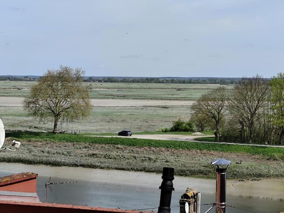 La Muche Valericaine, Coeur De Ville, Jardin Saint-Valéry-sur-Somme Luaran gambar